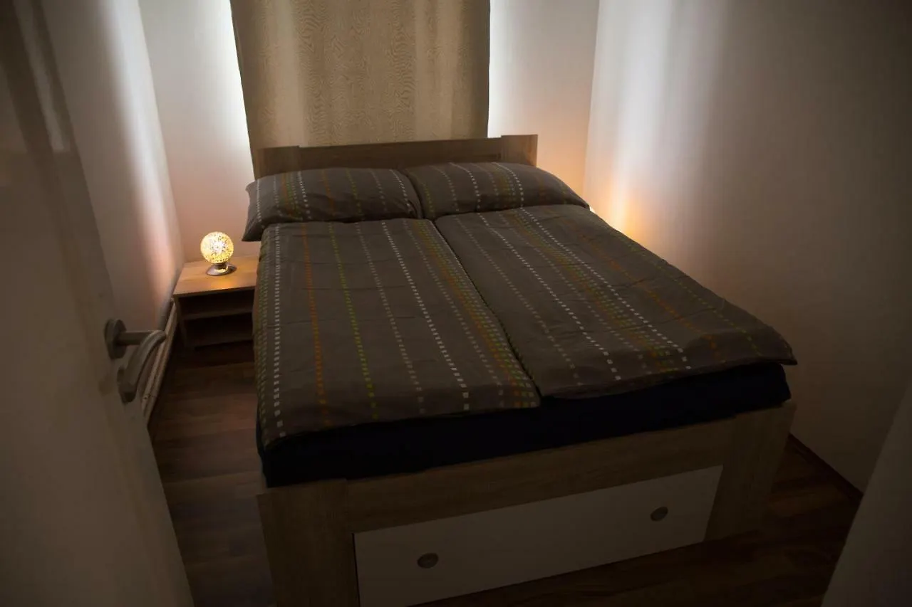 Family House With Parking Villa Praag 0*,